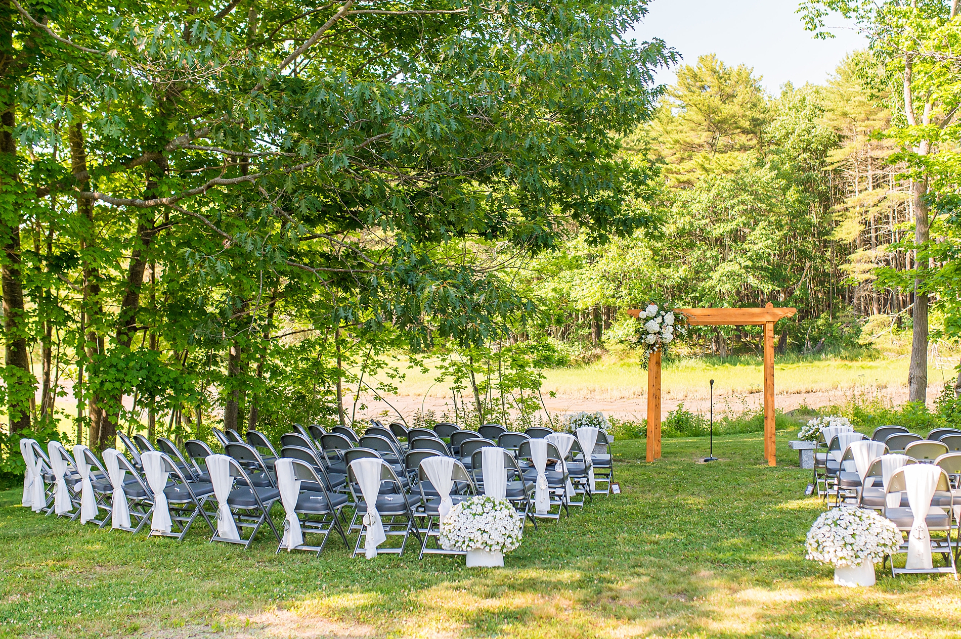 outdoor wedding in Maine 