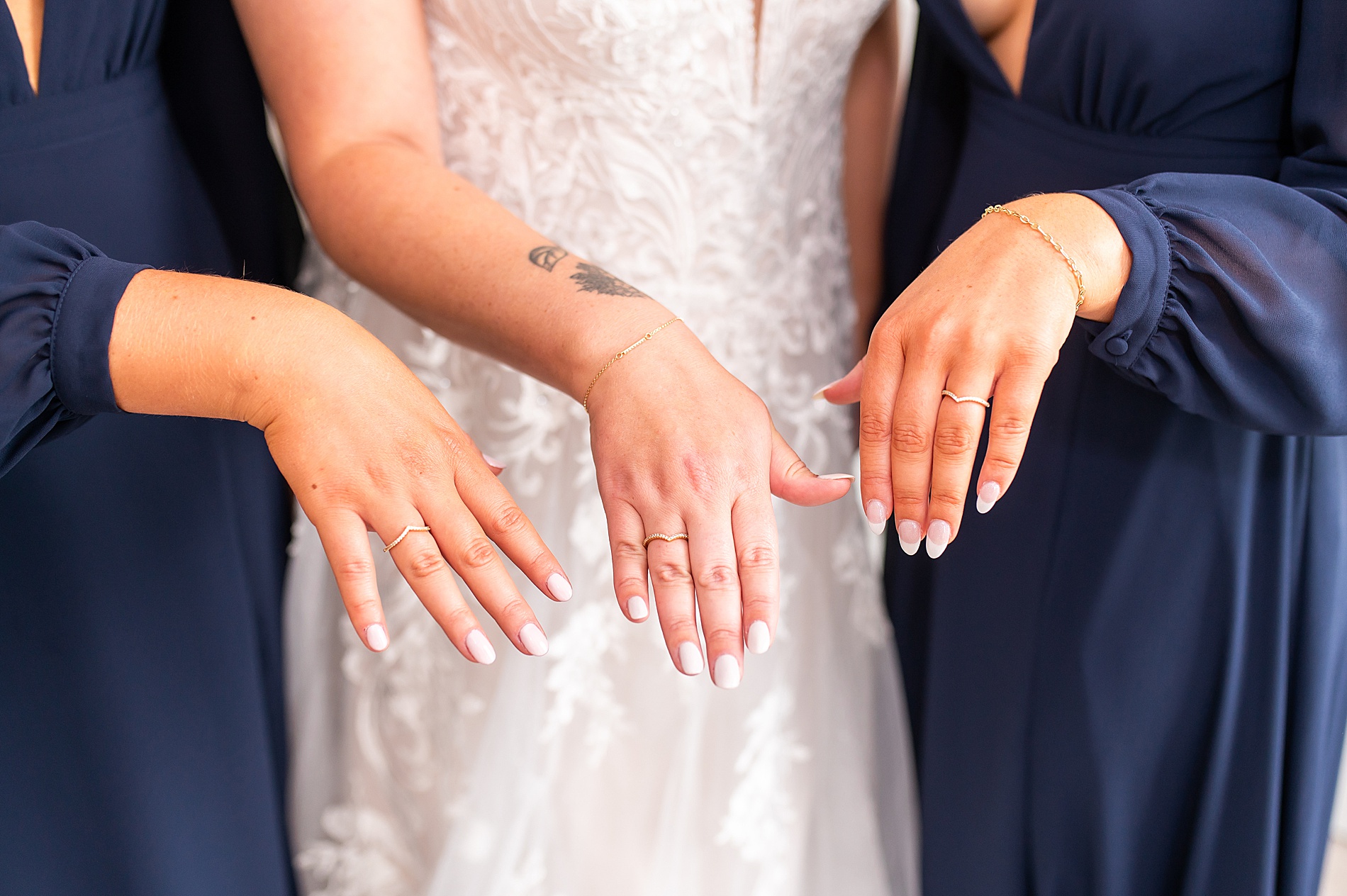 bride and sisters matching rings 