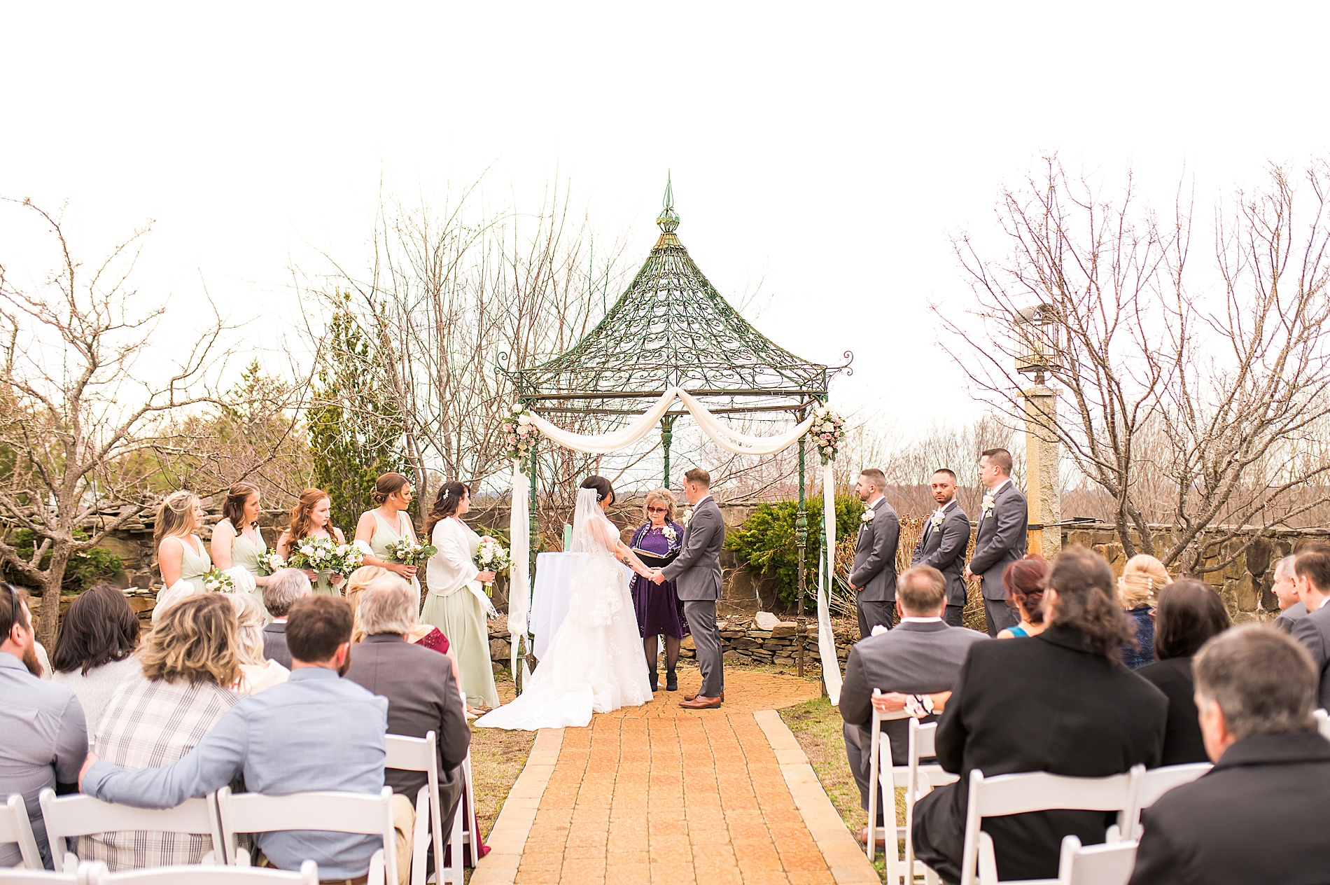 outdoor wedding ceremony at Granite Rose