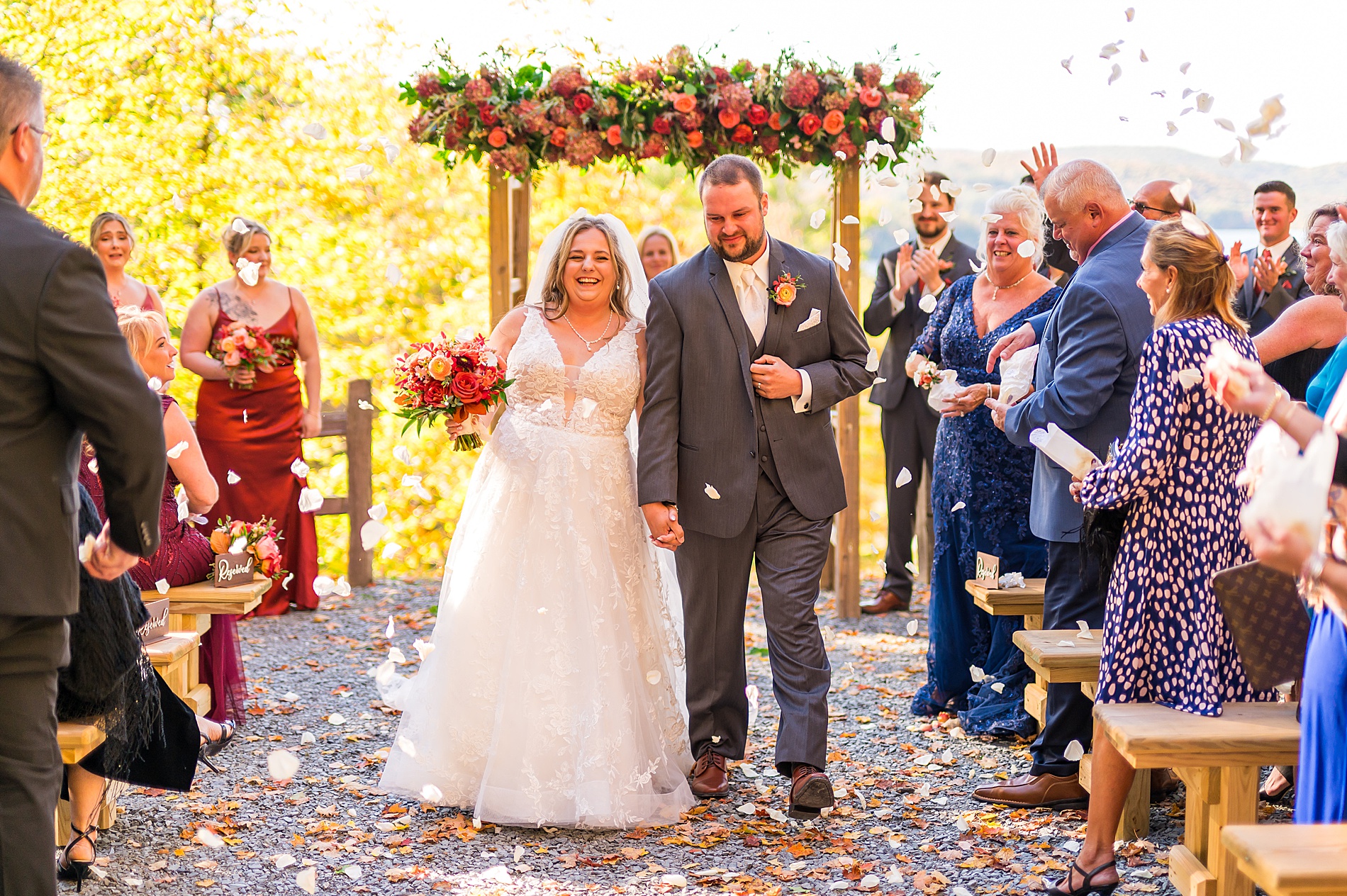 Autumn Wedding in Vermont at Lake Bomoseen Lodge 