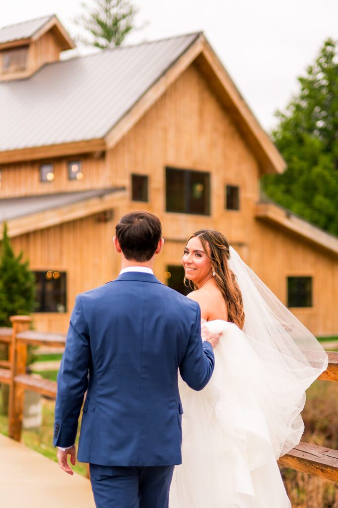 Bride admiring groom | Spring wedding