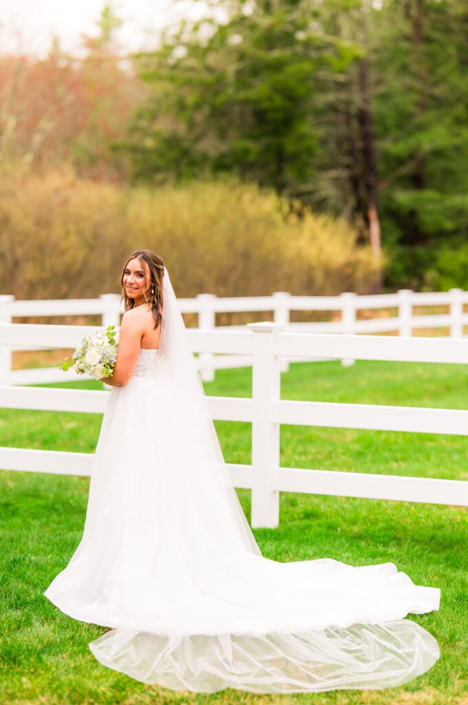 Bride portrait | Spring wedding