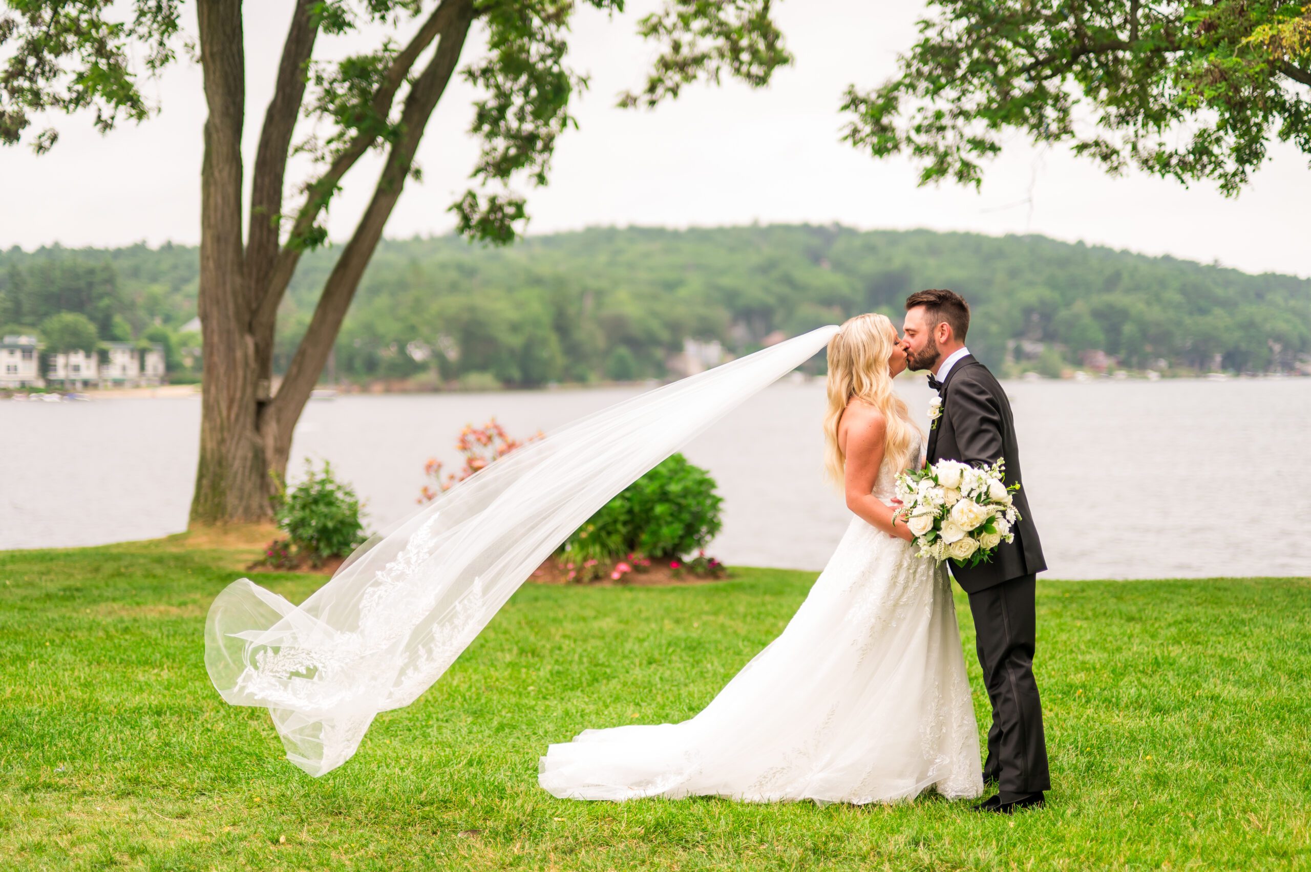 Veil Toss